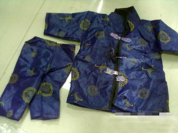 寿衣门事件 淘宝差评卖家送寿衣(图)